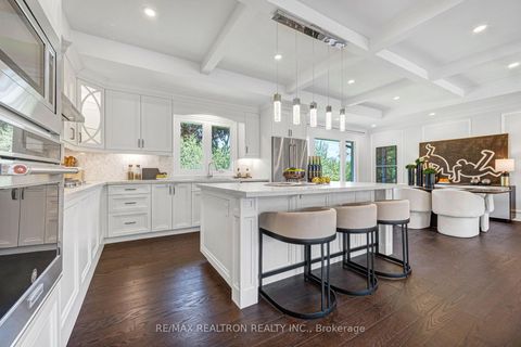 Photo 15 at 104 Waterloo Avenue, Bathurst Manor, Toronto