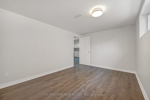 Photo 32 at 104 Waterloo Avenue, Bathurst Manor, Toronto