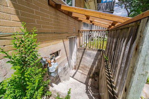 Photo 31 at 29 Brookmere Road, Kipling, Toronto