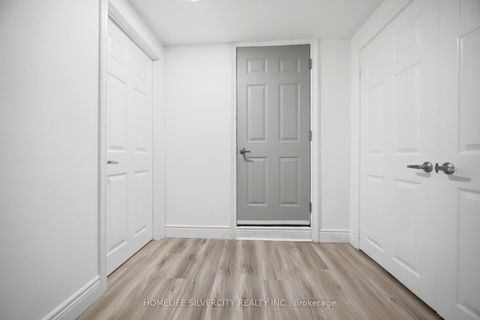 Photo 33 at 29 Brookmere Road, Kipling, Toronto