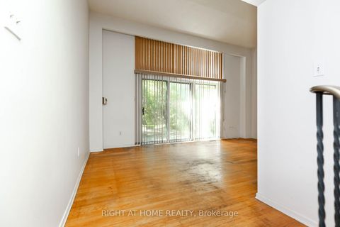 Photo 3 at 42 Vicora Linkway, Flemingdon Park, Toronto