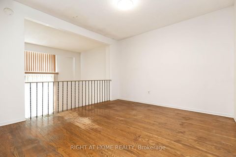 Photo 8 at 42 Vicora Linkway, Flemingdon Park, Toronto