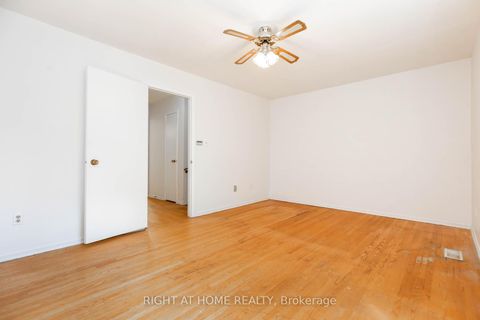 Photo 22 at 42 Vicora Linkway, Flemingdon Park, Toronto