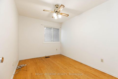 Photo 25 at 42 Vicora Linkway, Flemingdon Park, Toronto