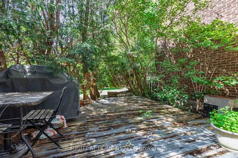 Photo 34 at 42 Vicora Linkway, Flemingdon Park, Toronto