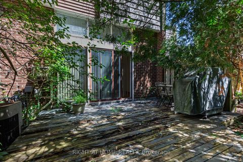Photo 35 at 42 Vicora Linkway, Flemingdon Park, Toronto