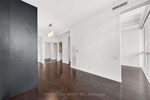 Photo 10 at 2902 - 15 Grenville Street, Bay Street Corridor, Toronto