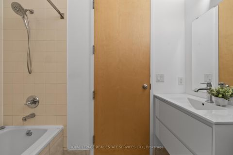 Photo 17 at 501 - 135 Dalhousie Street, Yonge Corridor, Toronto