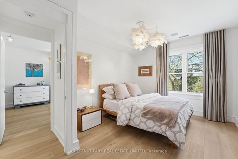 Photo 15 at 154 Cottingham Street, St. Clair, Toronto