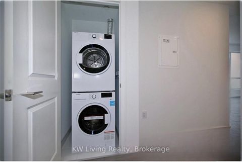 Photo 15 at 3504 - 395 Bloor Street E, North St. James Town, Toronto