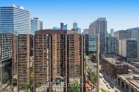 Photo 4 at 1913 - 633 Bay Street, Bay Street Corridor, Toronto