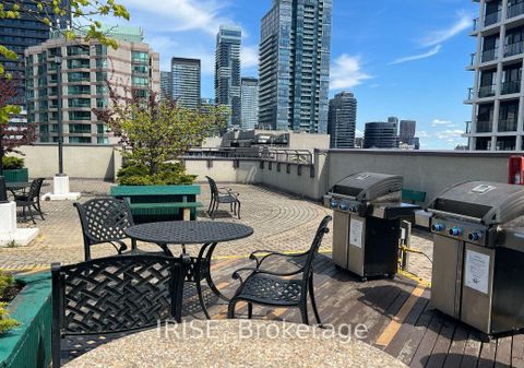 Photo 29 at 1913 - 633 Bay Street, Bay Street Corridor, Toronto