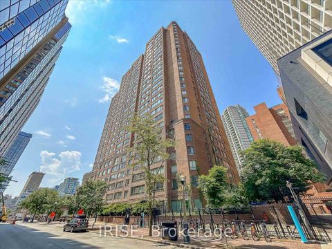 Photo 34 at 1913 - 633 Bay Street, Bay Street Corridor, Toronto