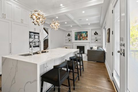 Photo 13 at 5 Kirk Bradden Road W, Queensway, Toronto