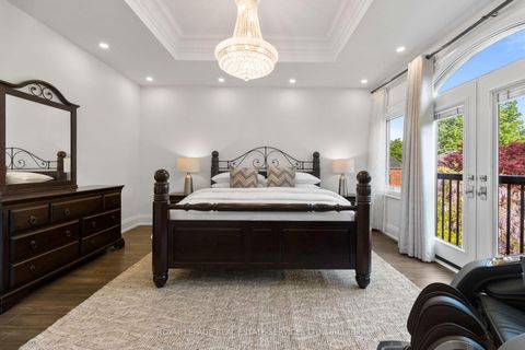 Photo 21 at 5 Kirk Bradden Road W, Queensway, Toronto