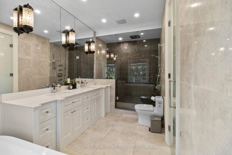 Photo 22 at 5 Kirk Bradden Road W, Queensway, Toronto