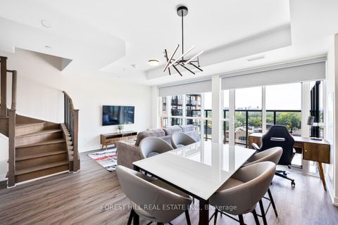Photo 6 at 725 - 2300 ST CLAIR Avenue W, Junction Area, Toronto