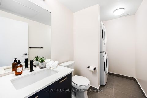 Photo 14 at 725 - 2300 ST CLAIR Avenue W, Junction Area, Toronto