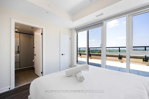 Photo 17 at 725 - 2300 ST CLAIR Avenue W, Junction Area, Toronto