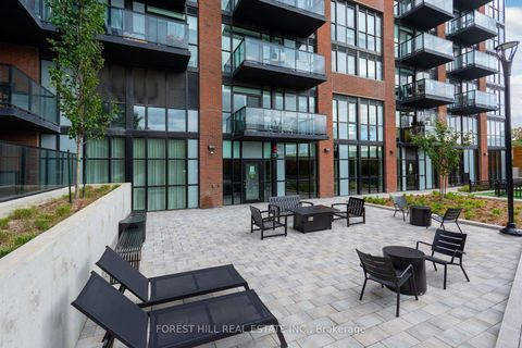 Photo 32 at 725 - 2300 ST CLAIR Avenue W, Junction Area, Toronto