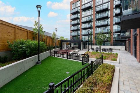 Photo 34 at 725 - 2300 ST CLAIR Avenue W, Junction Area, Toronto