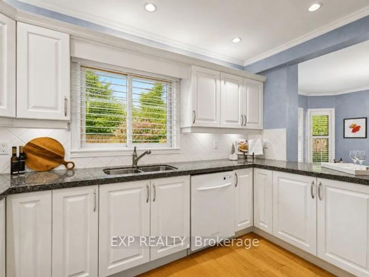 Photo 14 at 209 Nottingham Drive, CP College Park, Oakville