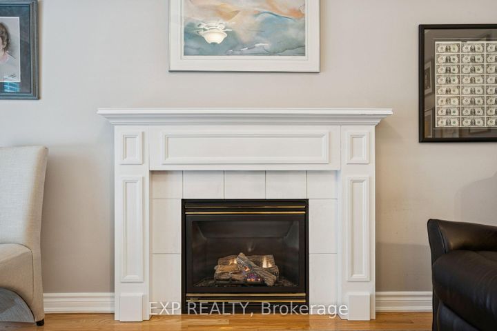 Photo 19 at 209 Nottingham Drive, CP College Park, Oakville