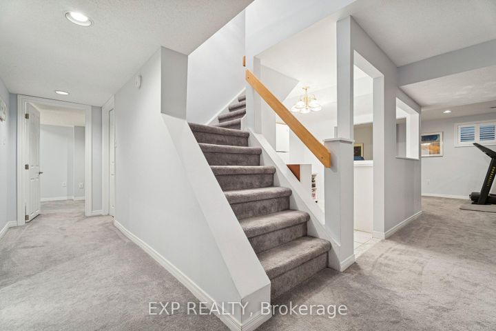 Photo 32 at 209 Nottingham Drive, CP College Park, Oakville