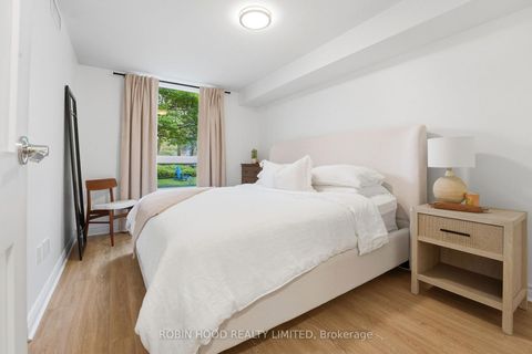 Photo 5 at 123 - 77 Maitland Place, South St. James Town, Toronto