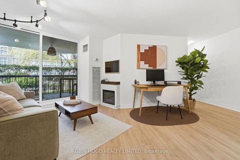 Photo 13 at 123 - 77 Maitland Place, South St. James Town, Toronto