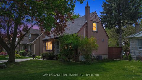 Photo 1 at 57 Westglen Crescent, City Centre West, Toronto