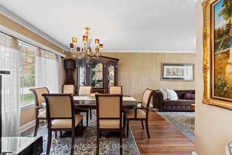 Photo 14 at 57 Westglen Crescent, City Centre West, Toronto