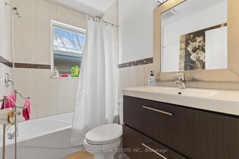 Photo 20 at 57 Westglen Crescent, City Centre West, Toronto