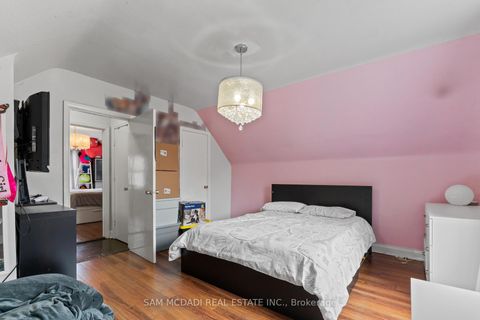 Photo 27 at 57 Westglen Crescent, City Centre West, Toronto