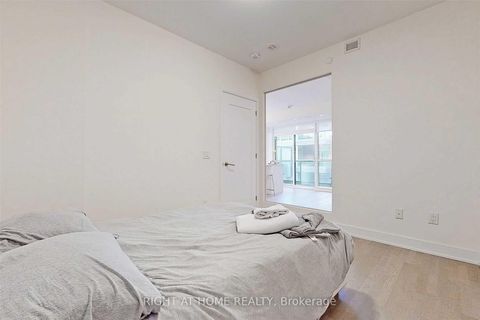 Photo 12 at 408 - 88 Cumberland Street, Annex, Toronto