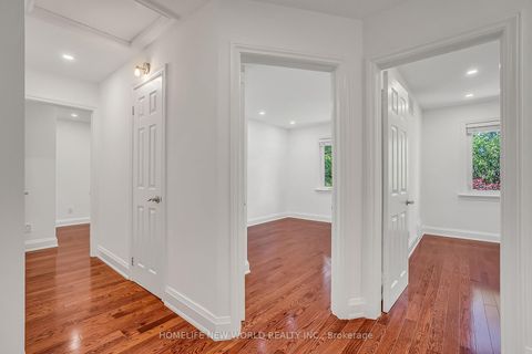 Photo 19 at 351 Lawrence Avenue W, Nortown, Toronto