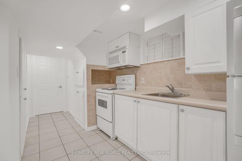 Photo 36 at 351 Lawrence Avenue W, Nortown, Toronto
