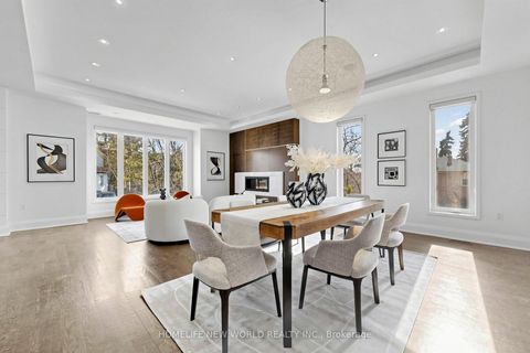 Photo 3 at 220 Roe Avenue, Nortown, Toronto
