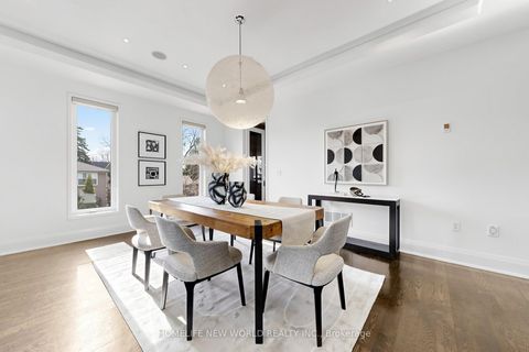 Photo 4 at 220 Roe Avenue, Nortown, Toronto