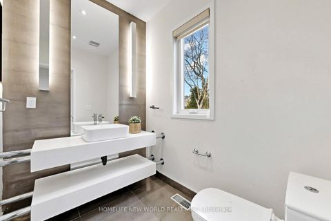 Photo 15 at 220 Roe Avenue, Nortown, Toronto