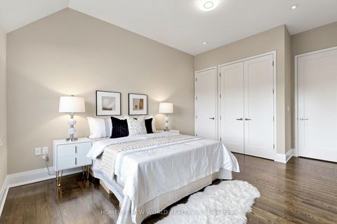 Photo 21 at 220 Roe Avenue, Nortown, Toronto