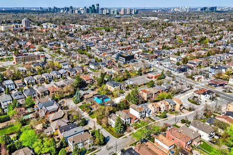 Photo 36 at 220 Roe Avenue, Nortown, Toronto