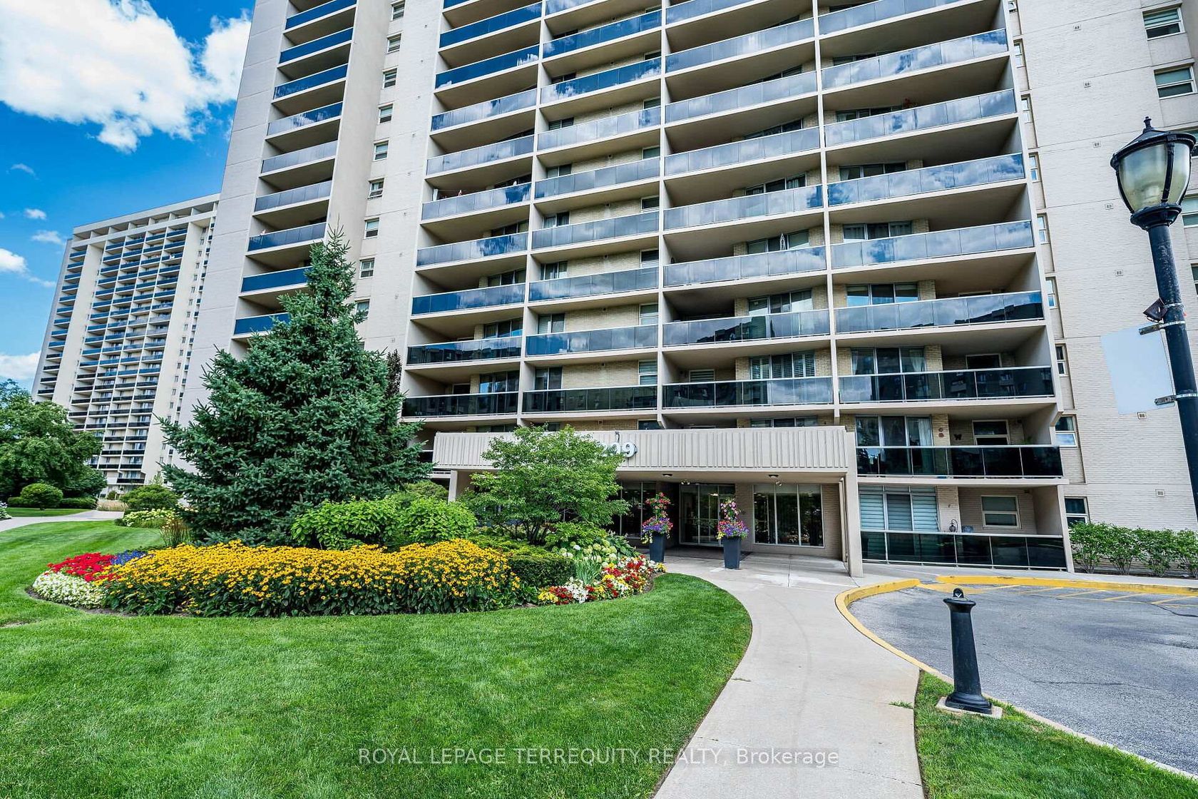 306 - 299 Mill Road, Markland Wood, Toronto photo 6