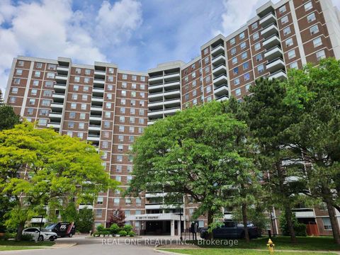 Photo 0 at 1016 - 5 Shady Golf Way, Flemingdon Park, Toronto
