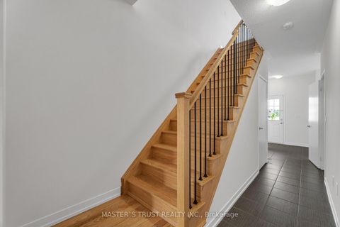 Photo 4 at 183 Harding Park Street, Glenway Estates, Newmarket