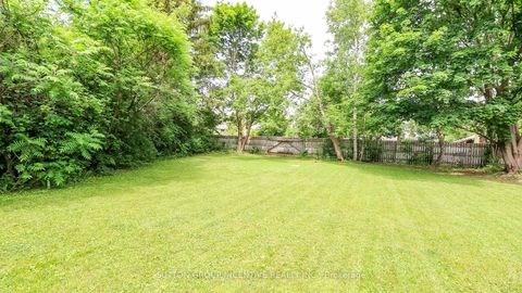 Photo 26 at 18 Jill's Court, Grove East, Barrie