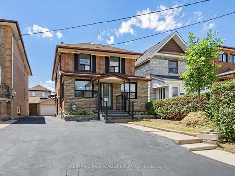 Photo 0 at 80 Gray Avenue, Smythe, Toronto
