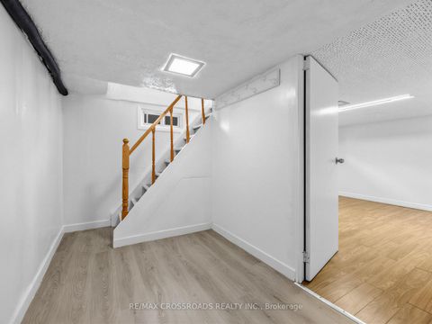 Photo 23 at 80 Gray Avenue, Smythe, Toronto