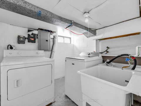 Photo 26 at 80 Gray Avenue, Smythe, Toronto