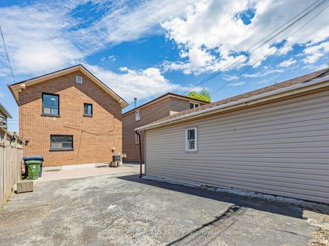 Photo 31 at 80 Gray Avenue, Smythe, Toronto